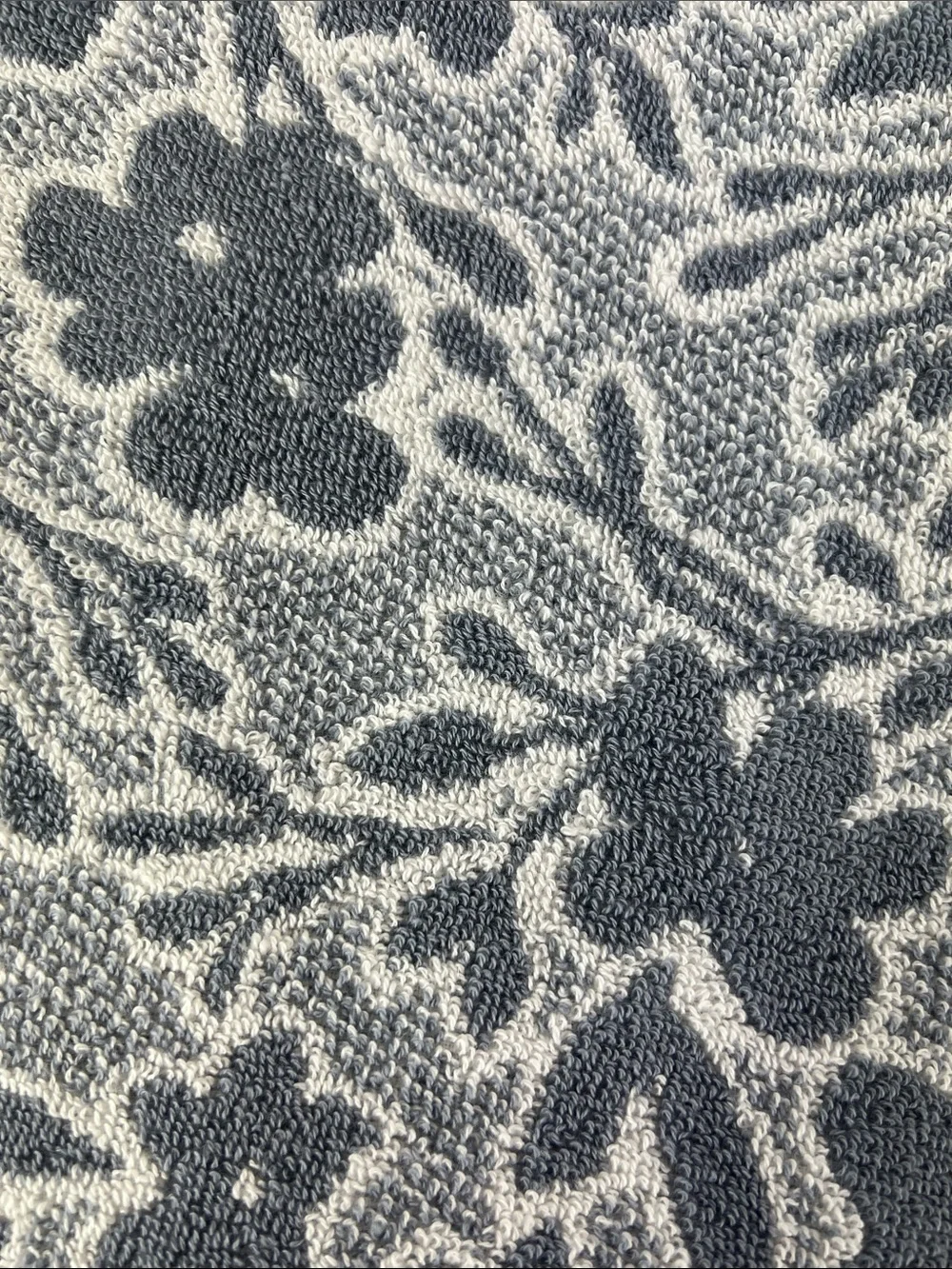 Mi Casa es Tu Casa Bath Towels Blue White Floral Print Cotton Portugal 2 Pc NWT